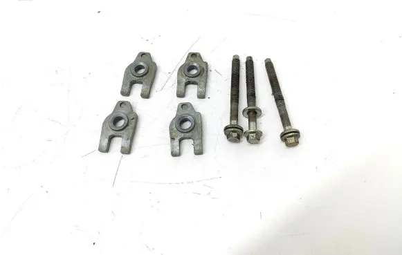 Renault Scenic III - Grand scenic III Fuel Injector clamp holder