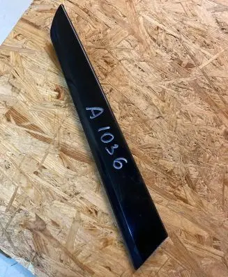 Mercedes-Benz C W204 Front door trim bar A2047200522