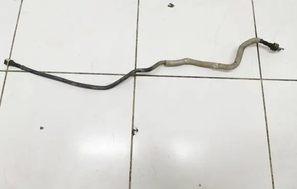 Volvo S80 Fuel line pipe