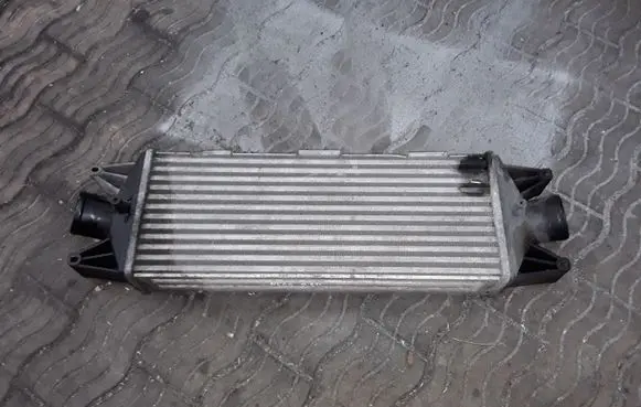 Iveco Daily 35 - 40.10 Intercooler radiator 1590120000