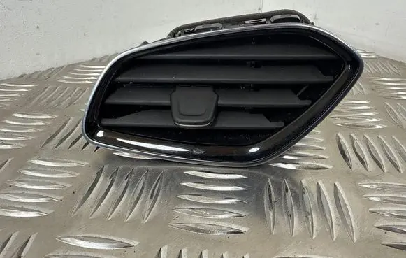 Dashboard side air vent grill/cover trim
