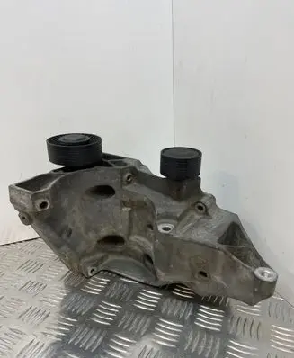 BMW 3 E90 E91 Generator/alternator bracket 7802639 13992010