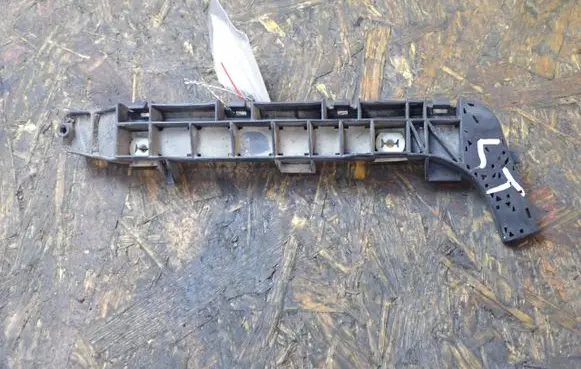 Honda Civic Rear bumper mounting bracket