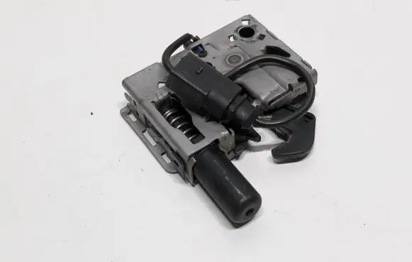 Cupra Leon Engine bonnet/hood lock/catch 4K0823509A