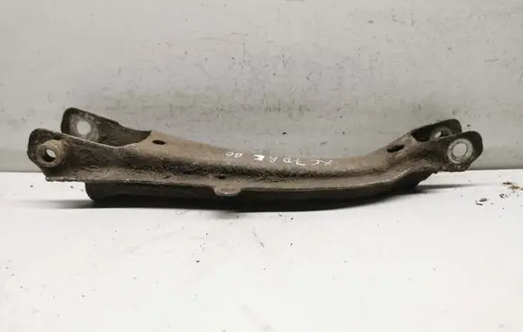 Volvo XC70 Rear suspension control arm 