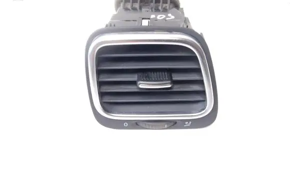 Volkswagen Eos Dashboard side air vent grill/cover trim 1Q0819704G