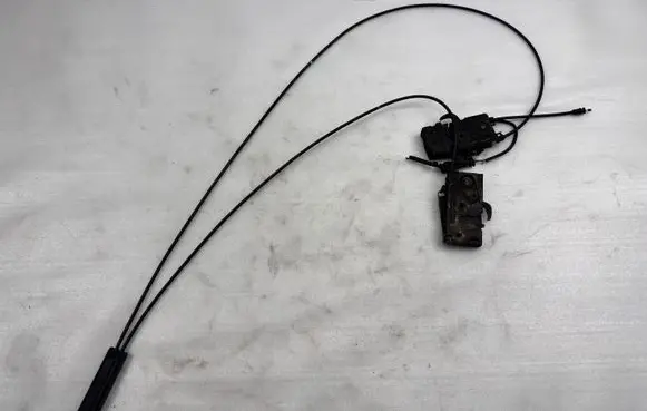 Volvo XC90 Engine bonnet/hood lock/catch 31479533