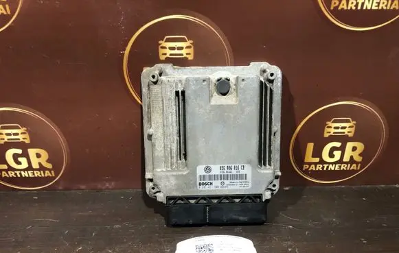 Volkswagen Golf V Engine control unit/module 03G906016CB