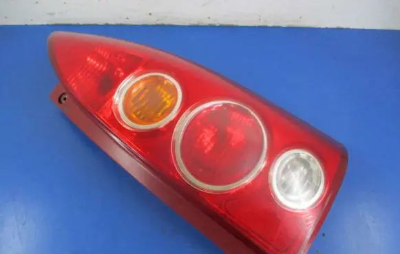 Mazda Premacy Rear/tail lights 22061961