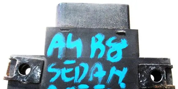 Audi A4 S4 B8 8K Fuel injection pump control unit/module 8K0906093F 0992794 1707110101