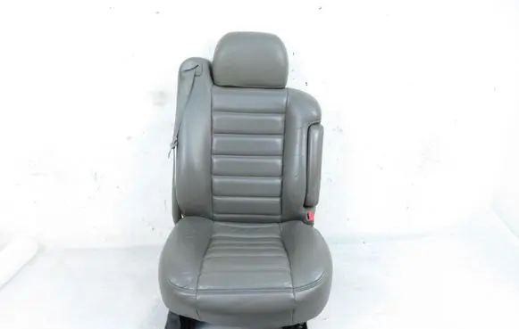 Hummer H2 Front passenger seat 