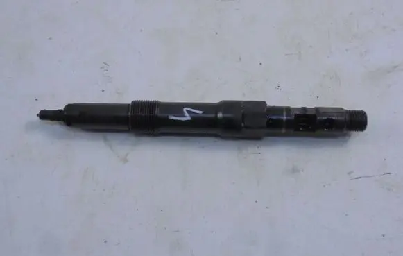 Ford Mondeo Mk III Fuel injector 6S7Q9K546BA