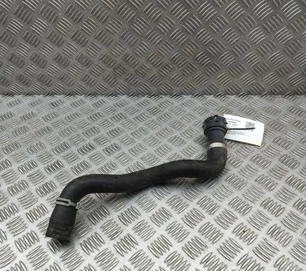 Volvo XC40 Engine coolant pipe/hose 32252715 8889217763