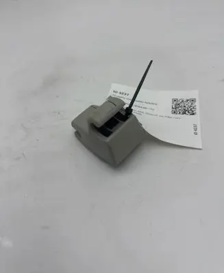 Sun visor clip/hook/bracket