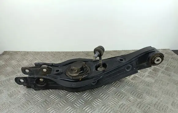 KIA Sorento Rear control arm