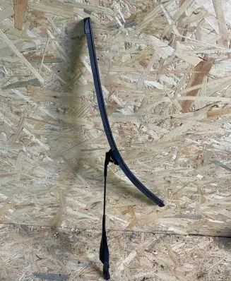Mercedes-Benz E W211 Front wiper blade arm A2118200344