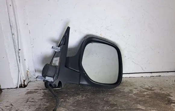 Peugeot Partner Front door electric wing mirror 96193825XT