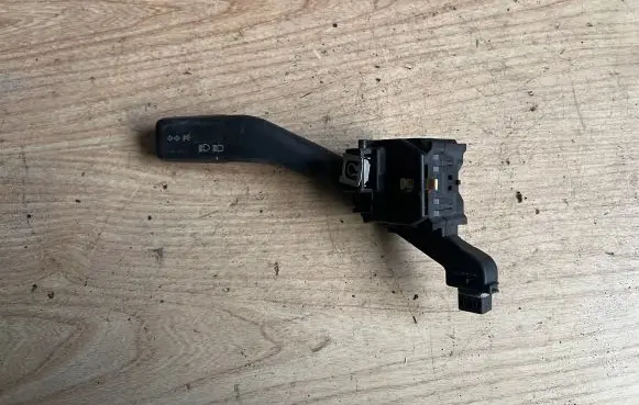Skoda Octavia Mk2 (1Z) Indicator stalk 1K0953513