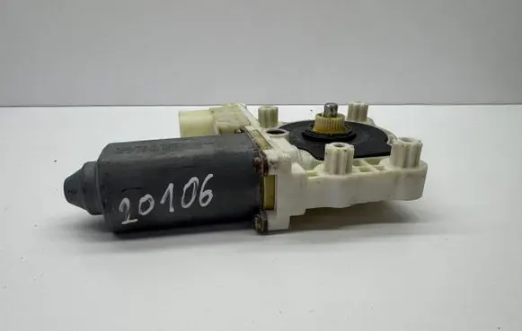 BMW 7 E65 E66 Front door window regulator motor 105965101 67628382001