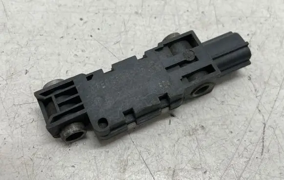 Audi A4 S4 B8 8K Airbag deployment crash/impact sensor 8E0959651A
