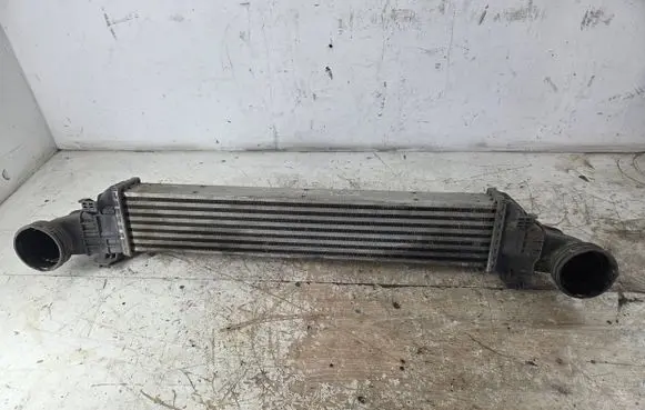 Mercedes-Benz E W211 Intercooler radiator G1592000 A2115001102