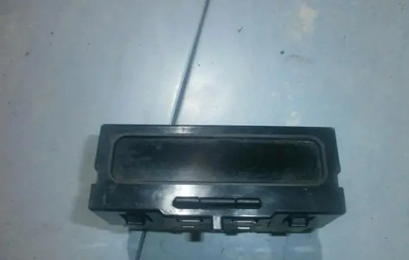 Renault Scenic I Screen/display/small screen P7700428029A