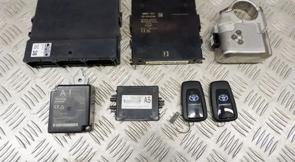Engine ECU kit and lock set