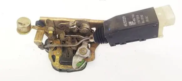 Opel Omega B2 Rear door lock 90493703 605329