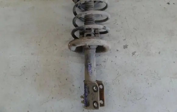 Renault Laguna I Front shock absorber with coil spring
