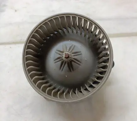 Toyota Yaris Heater fan/blower 194000