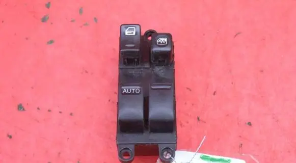 Nissan Almera Tino Electric window control switch