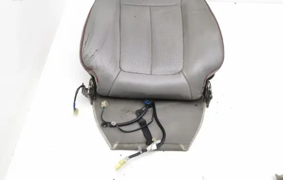 Hyundai Santa Fe Front driver seat 