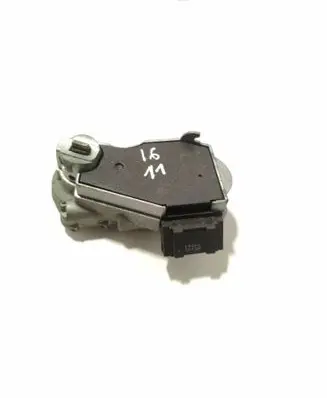 Mercedes-Benz E W211 Steering wheel lock A2034621130