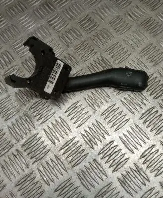 Volkswagen PASSAT B5.5 Wiper control stalk 4B0953503G