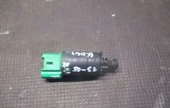 Citroen C4 Grand Picasso Brake pedal sensor switch 95835502