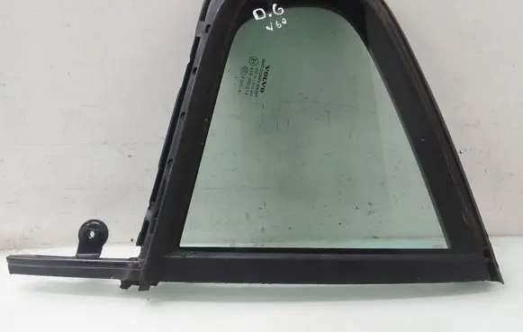 Volvo S60 Rear vent window glass 43R000016