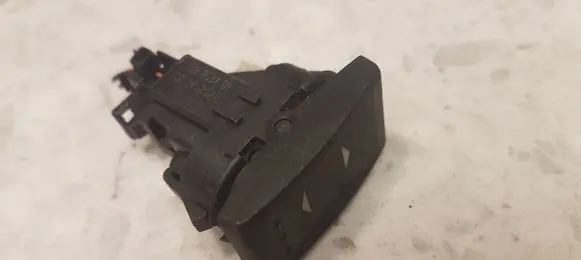 Ford Mondeo MK IV Electric window control switch 1S7T14529AB 03163201
