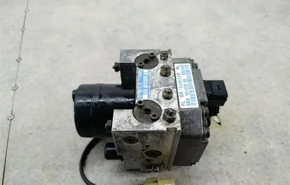 Land Rover Freelander ABS Pump SRB10123099