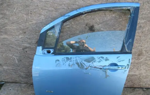 Opel Agila B Front door