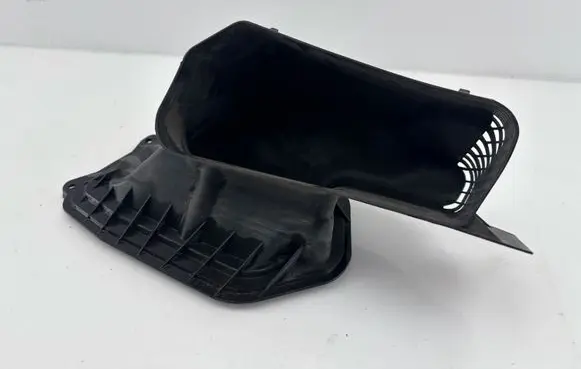 Audi A6 C7 Air intake duct part 4G2819904A