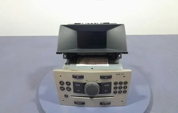 Opel Astra H Radio/CD/DVD/GPS head unit 13255553