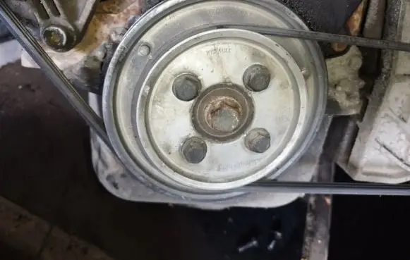 Renault Scenic I Crankshaft pulley 7700866060