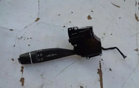 Mercedes-Benz CLA C117 X117 W117 Tailgate/trunk/boot open switch 142820340a