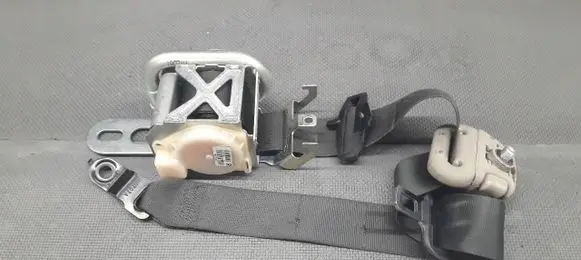 Chrysler 300C Front seatbelt P1AJ801DVAD