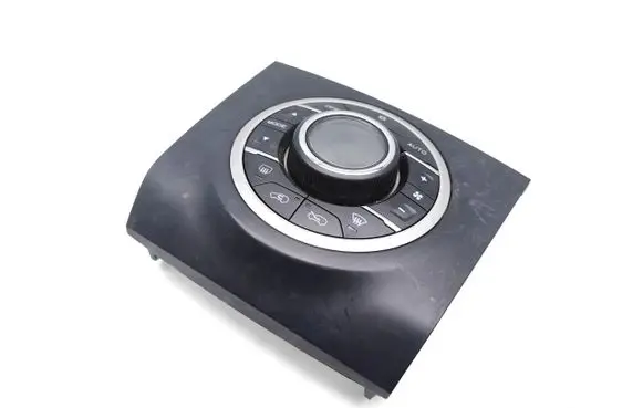 Isuzu D-Max Climate control unit 2750000B10 8981035225