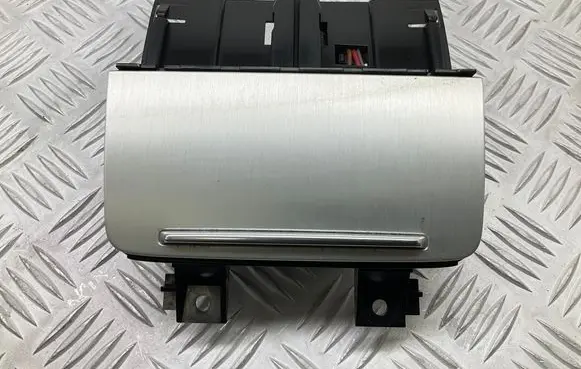 Audi TT TTS Mk2 Ashtray (front) 8J0857951A