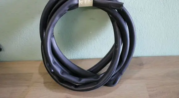 Toyota Corolla Verso AR10 Rubber seal rear door 