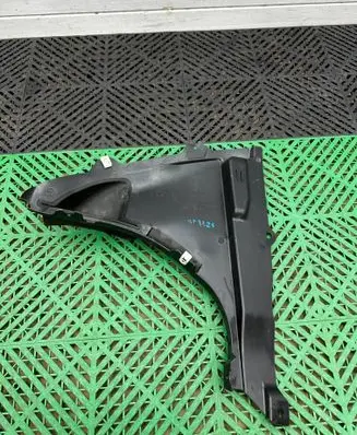 BMW X1 U11 Front wheel arch liner splash guards 9465703 11252014