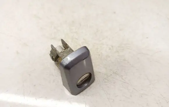 Opel Zafira B Front door lock (next to the handle)