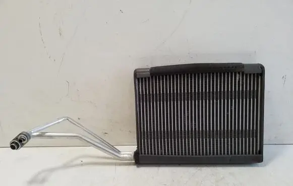 Nissan Navara D23 Air conditioning (A/C) radiator (interior) 